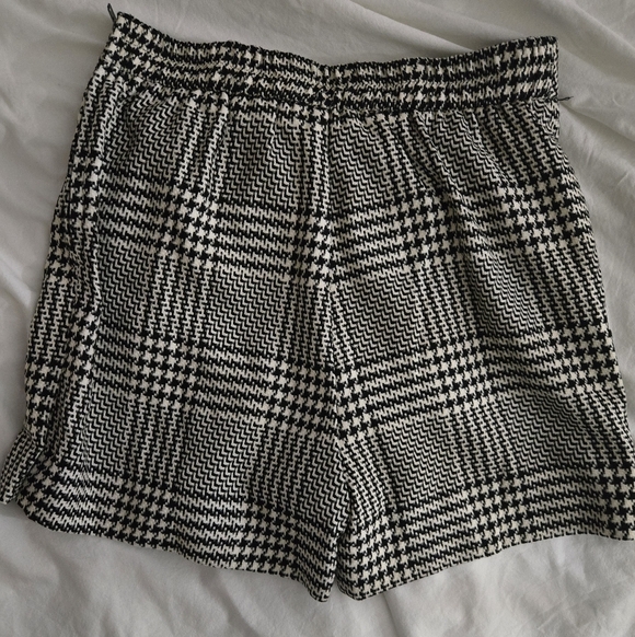 Petal & Pup Classic Black and White Plaid Women's Skort Size XS NWT - Picture 3 of 7